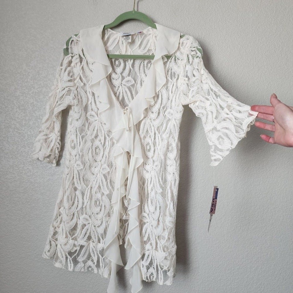 JODY CALIFORNIA Lace Ruffle Cardigan Sheer Tie Front Top White M NEW - Picture 9 of 10
